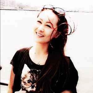 Meet your Posher, Iris